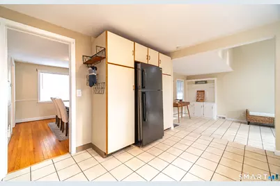 86 Hartwell Road, West Hartford, CT 06117 - Photo 11