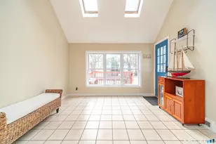 86 Hartwell Rd, West Hartford, CT 06117 - Photo 5