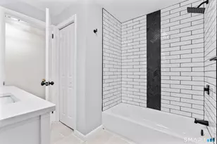 7 Dogwood Ct, Branford, CT 06405 - Photo 19