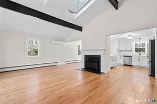 7 Dogwood Ct, Branford, CT 06405 - Photo 3