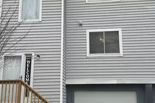 43 Sun Ridge Ln, Cromwell, CT 06416 - Photo 1