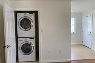 89 Cortland Cir, West Hartford, CT 06110 - Photo 17