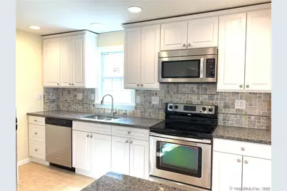 89 Cortland Circle, West Hartford, CT 06110 - Photo 1