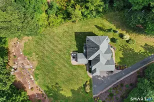 32 Guernsey Ln, Avon, CT 06001 - Photo 35