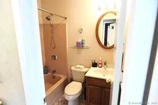8 Crown Ave, Norwalk, CT 06854 - Photo 29