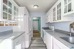 315 Navajo Lane, Stratford, CT 06614 - Photo 9