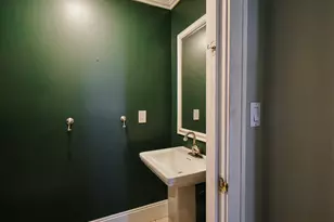 380 Burlington Ave, Bristol, CT 06010 - Photo 23