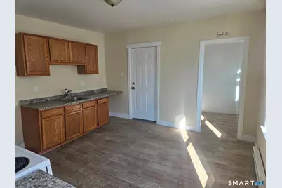 75 Alma Street, Waterbury, CT 06705 - Photo 5