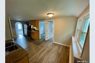 31 Grand Street, New London, CT 06320 - Photo 15