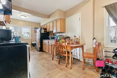 31 Grand Street, New London, CT 06320 - Photo 5