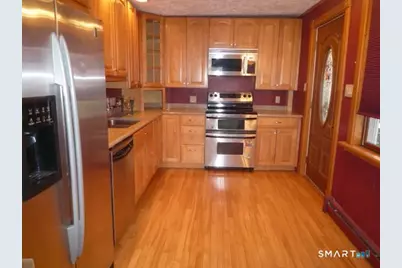 22 Broad Street, Groton, CT 06340 - Photo 3