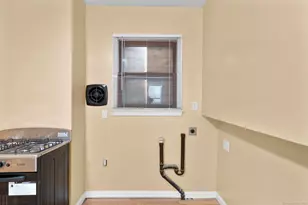 155 Babcock St, Hartford, CT 06106 - Photo 7