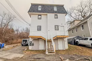 51 River St, Waterbury, CT 06706 - Photo 1