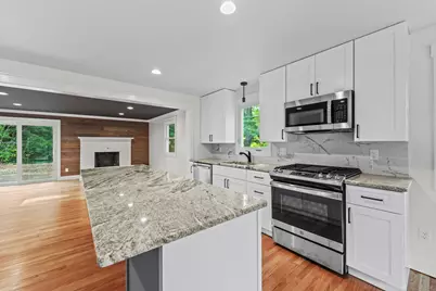 15 Lancaster Road, Glastonbury, CT 06033 - Photo 13