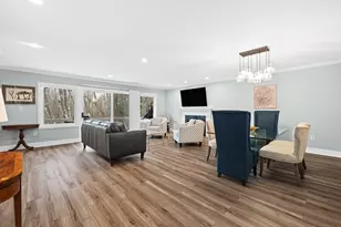 11 Brenthaven, Avon, CT 06001 - Photo 3