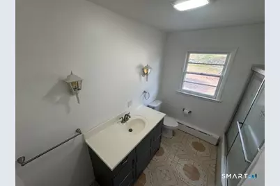 150 Kaynor Drive, Waterbury, CT 06708 - Photo 9