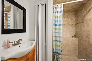 57 Foxon Pl, New Britain, CT 06053 - Photo 33