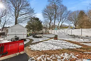 57 Foxon Pl, New Britain, CT 06053 - Photo 35