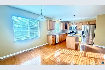 36 Schoolhouse Landing #36, East Granby, CT 06026 - Photo 5