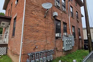 166 Affleck St, Hartford, CT 06106 - Photo 3