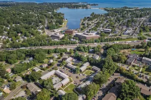 30 Hamilton Ct, Stamford, CT 06902 - Photo 1