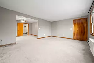 11 Crosby St, West Hartford, CT 06119 - Photo 11