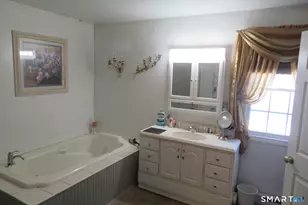 29 Mountain View Dr, Plainville, CT 06062 - Photo 11