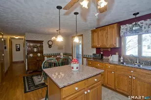 25 Bass Dr, Enfield, CT 06082 - Photo 9