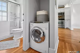 27 Nash Ln, Bridgeport, CT 06605 - Photo 15