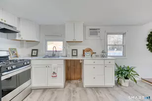 597 Warrenville Rd, Mansfield, CT 06250 - Photo 27