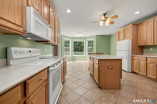 79 Suzie Dr, Newtown, CT 06470 - Photo 25