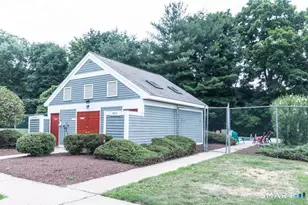 195 Oakland St, Manchester, CT 06042 - Photo 29