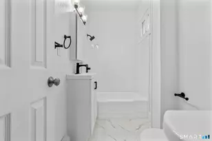 55 Lewis Ave, Meriden, CT 06451 - Photo 17