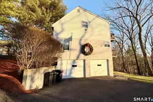 105 Riverside Dr, Meriden, CT 06451 - Photo 3