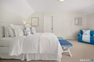 324 Sunnieholme Dr, Fairfield, CT 06824 - Photo 31