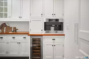 324 Sunnieholme Dr, Fairfield, CT 06824 - Photo 15