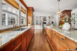 324 Sunnieholme Dr, Fairfield, CT 06824 - Photo 11