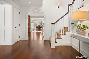 324 Sunnieholme Dr, Fairfield, CT 06824 - Photo 3