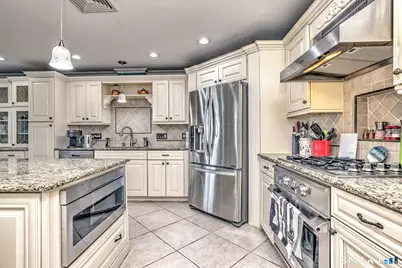 12 Naugatuck Avenue #APT A7, Milford, CT 06460 - Photo 9