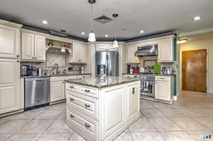 12 Naugatuck Ave, Milford, CT 06460 - Photo 11