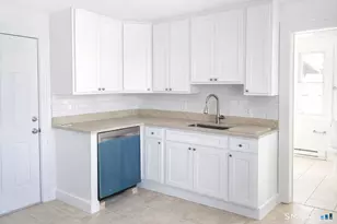 10 Balmforth Ave, Danbury, CT 06810 - Photo 3