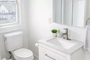 10 Balmforth Ave, Danbury, CT 06810 - Photo 13