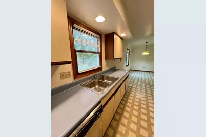 7 Golden Hill Street #2nd floor, Bethel, CT 06801 - Photo 7