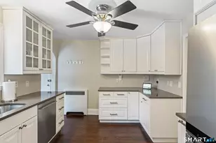 29 Vincent Ave, Stamford, CT 06905 - Photo 11