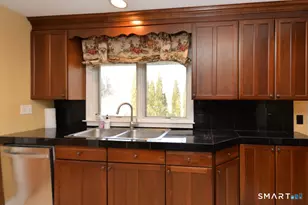 22 Salem Rd, Prospect, CT 06712 - Photo 7