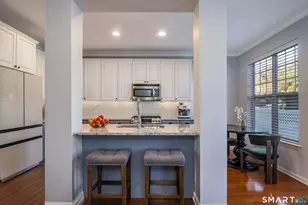 76 Park Pl Cir, West Hartford, CT 06110 - Photo 7