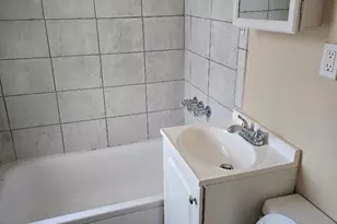 39 Lockhart Ave, Waterbury, CT 06705 - Photo 13