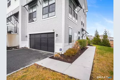 185 Brentwood Circle #185, Danbury, CT 06810 - Photo 27