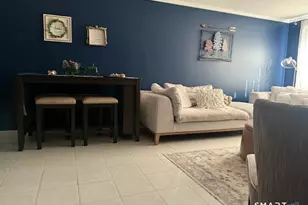 75 Sigwin Dr, Wallingford, CT 06492 - Photo 3