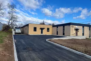 739 N Mountain Rd, Newington, CT 06117 - Photo 1